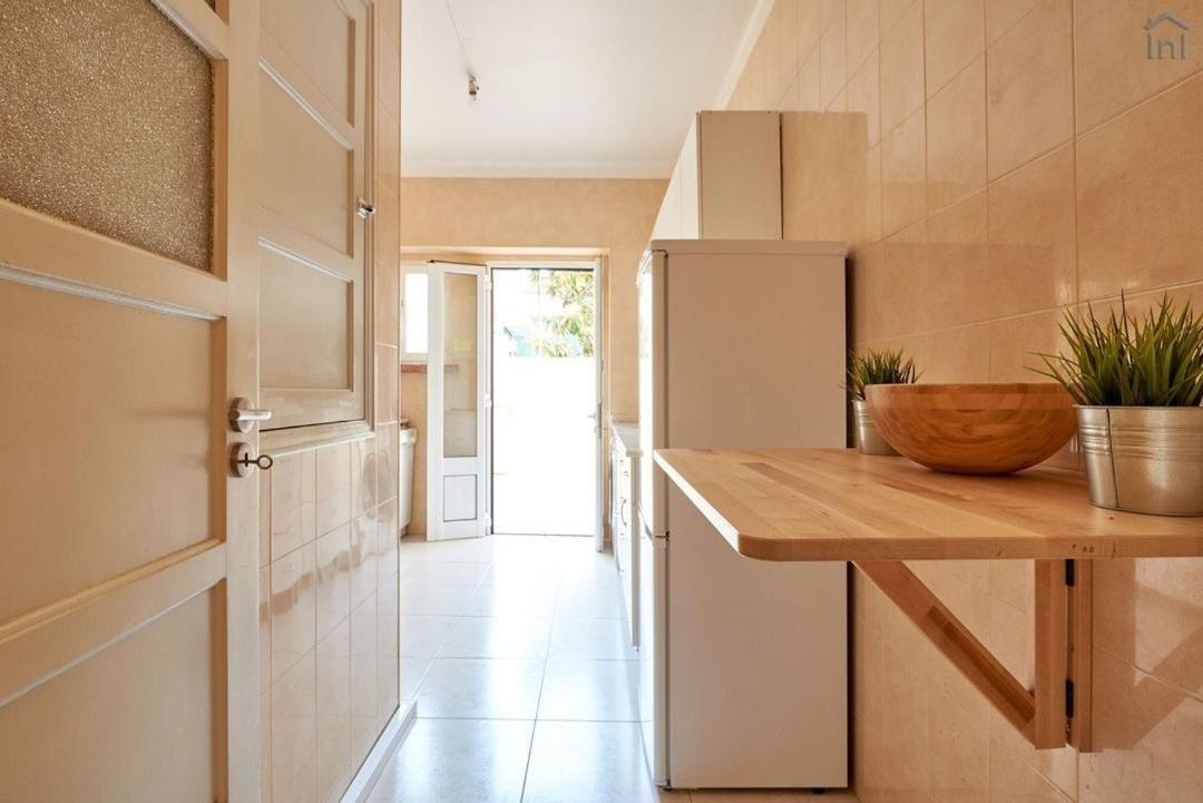 Apartment 2 Bedroom In Alameda *
